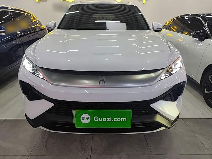 BYD Song Pro Hybrid, 2024 — фото 3 из 9