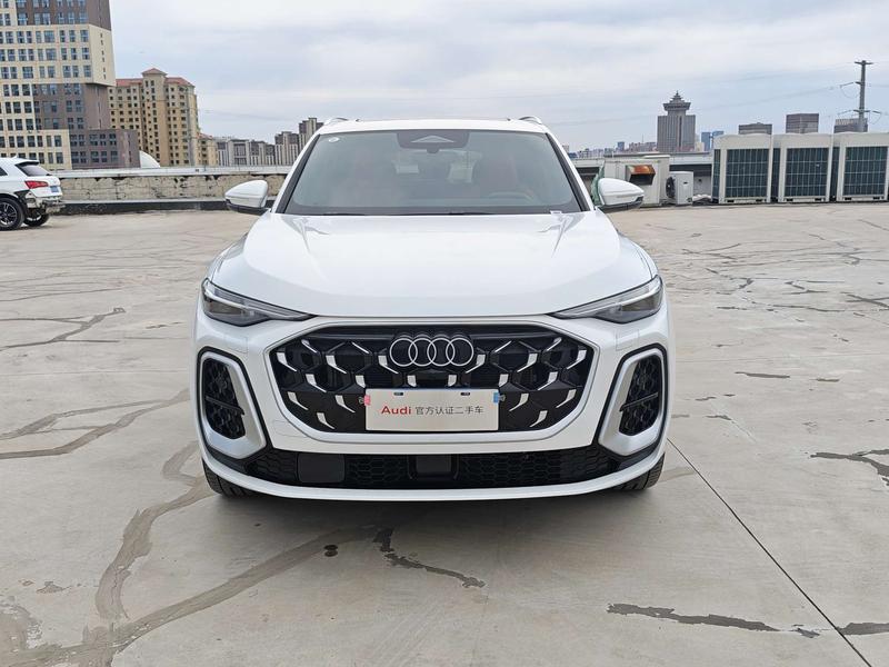 Audi Q5L, 2025 — фото 2 из 11