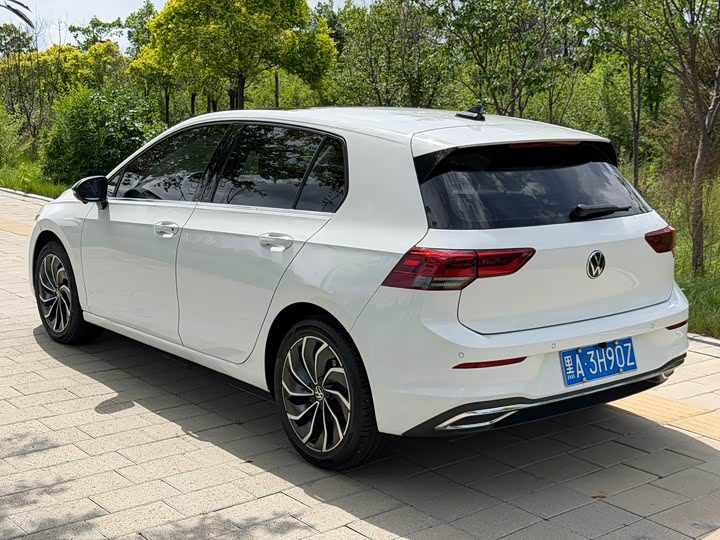 Volkswagen Golf, 2022 — фото 7 из 9