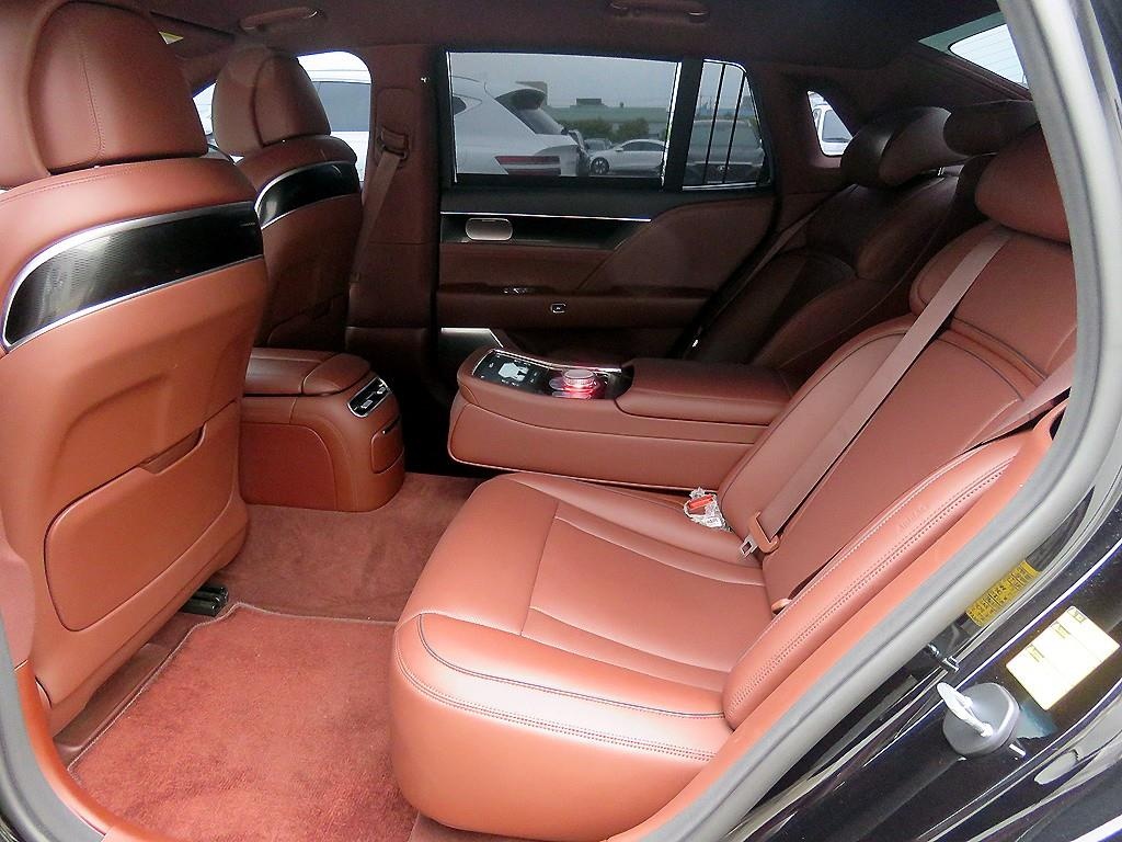 Genesis G90, 2024 — фото 6 из 12