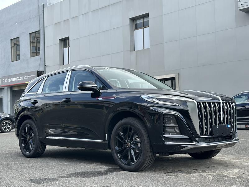 Hongqi HS3 Hybrid, 2026 — фото 3 из 10