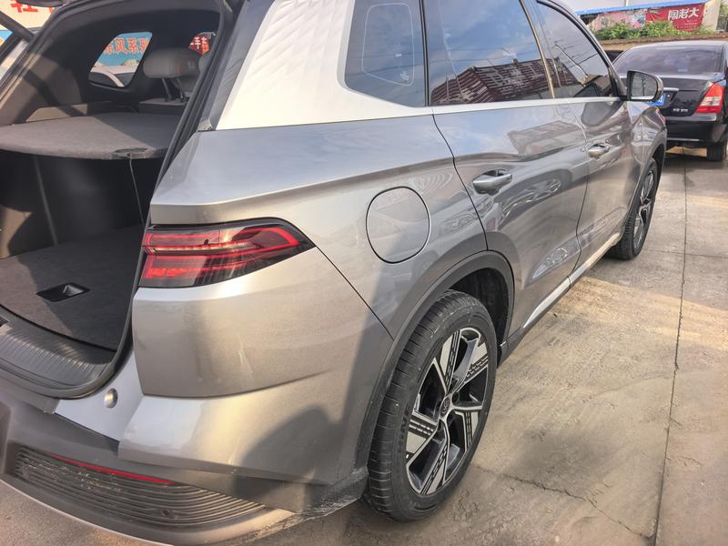 BYD Song Pro Hybrid, 2023 — фото 4 из 10