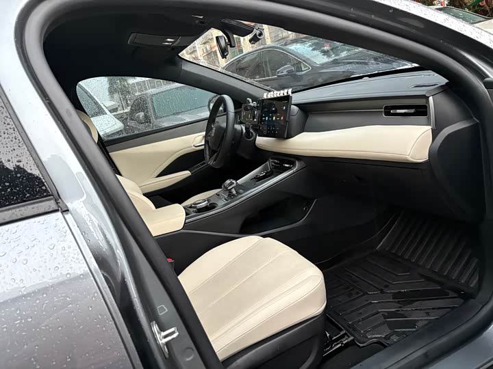 BYD Qin Plus, 2025 — фото 7 из 9