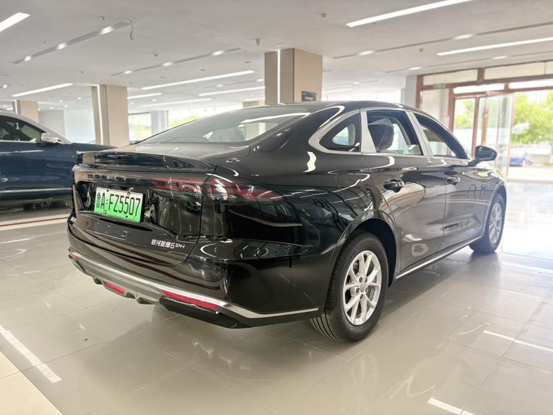 Geely Galaxy Starshine 6, 2025 — фото 6 из 10
