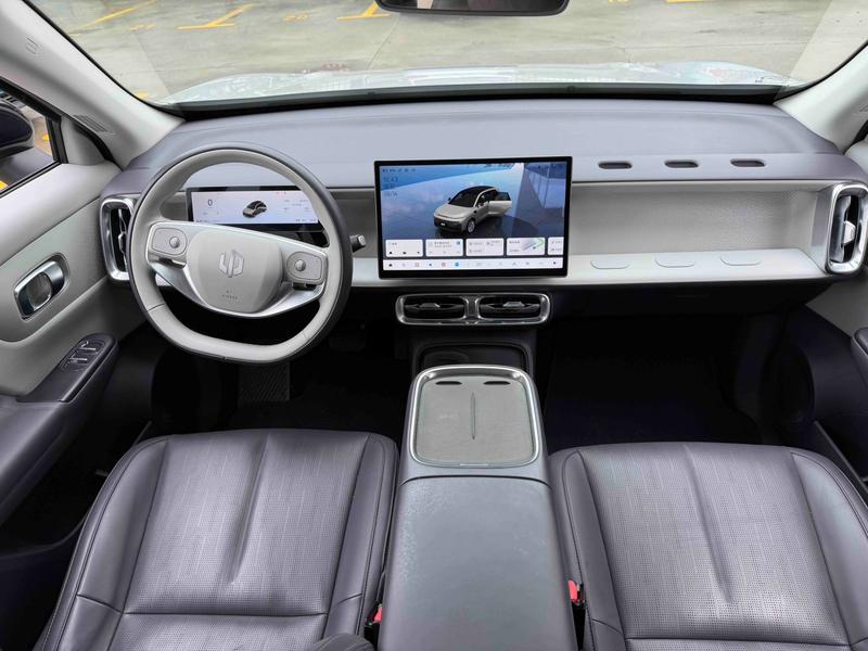 Leapmotor B10, 2024 — фото 7 из 11
