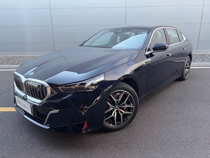 BMW i5, 2025 — купить в Казани под ключ