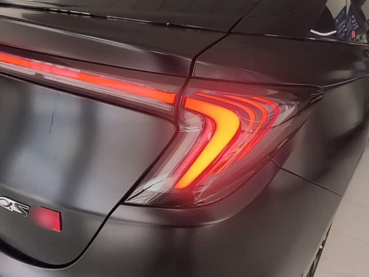 BAIC Arcfox Alpha S, 2025 — фото 8 из 9