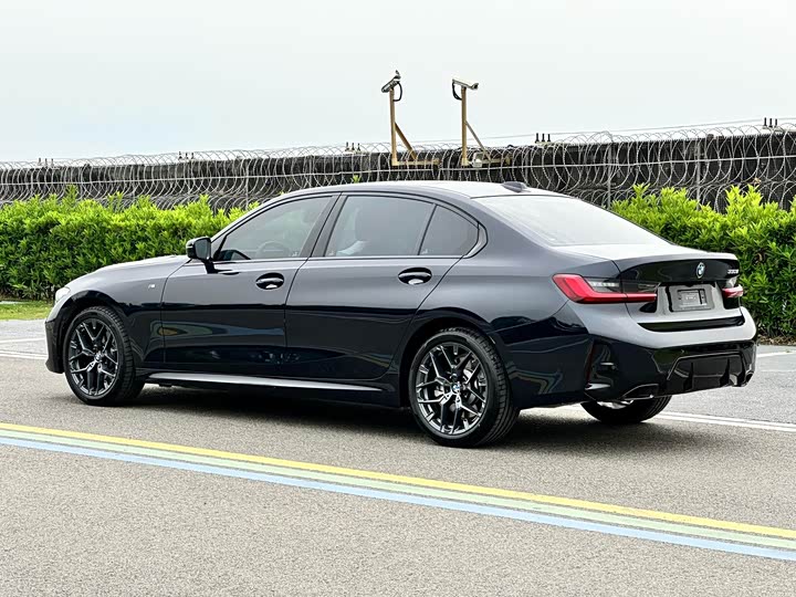 BMW 3 Series, 2025 — фото 9 из 9