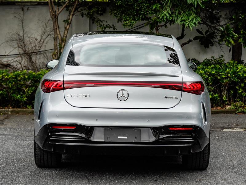 Mercedes-Benz EQS, 2023 — фото 5 из 12