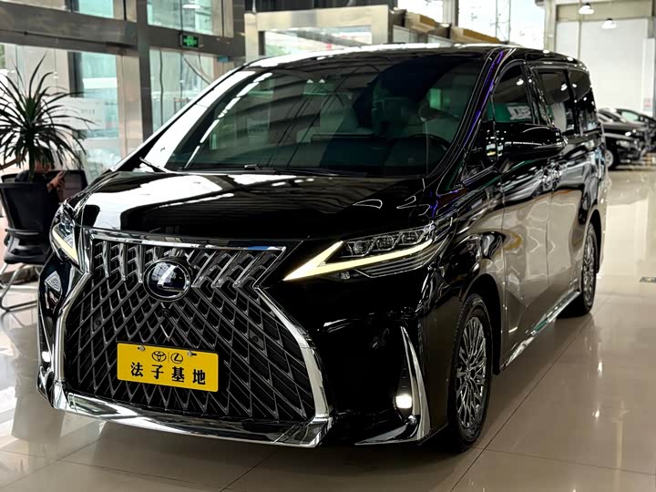 Lexus LM, 2022 — фото 4 из 9