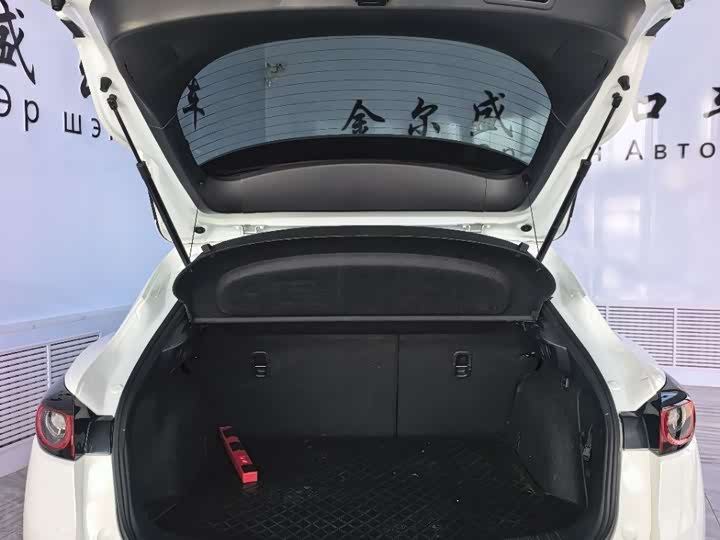 Mazda CX-4, 2022 — фото 7 из 9