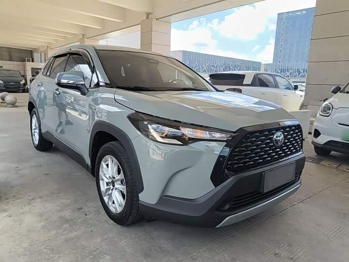 Toyota Corolla Cross, 2023 — фото 4 из 9