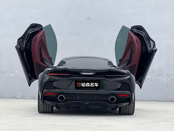 McLaren GT, 2022 — фото 3 из 9