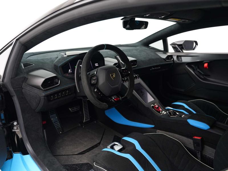 Lamborghini Huracán, 2022 — фото 7 из 11