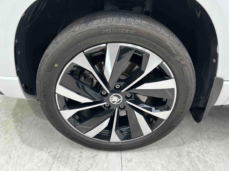 Skoda Karoq, 2023 — фото 9 из 12