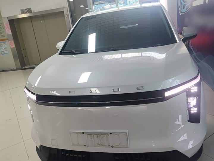 Maxus Mifa 7, 2023 — фото 3 из 9