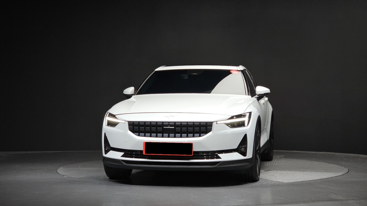 Polestar 2, 2023 — фото 3 из 12