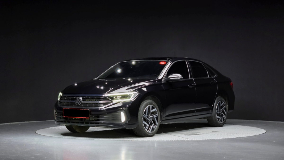 Volkswagen Jetta, 2022 — купить в Москве под ключ