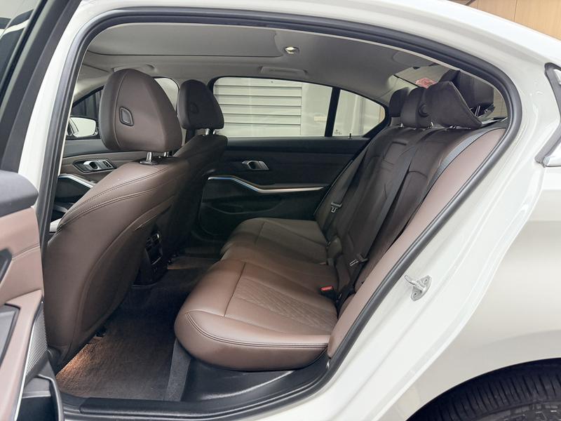 BMW i3, 2023 — фото 11 из 12