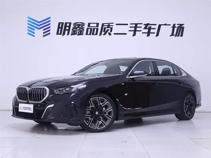 BMW 5 Series, 2025 — фото 2 из 9