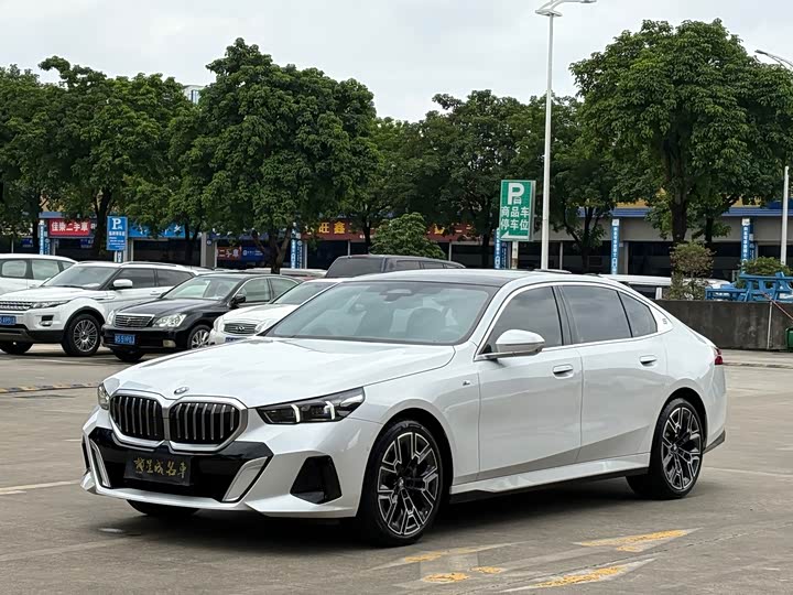 BMW 5 Series, 2024 — купить в Костроме под ключ