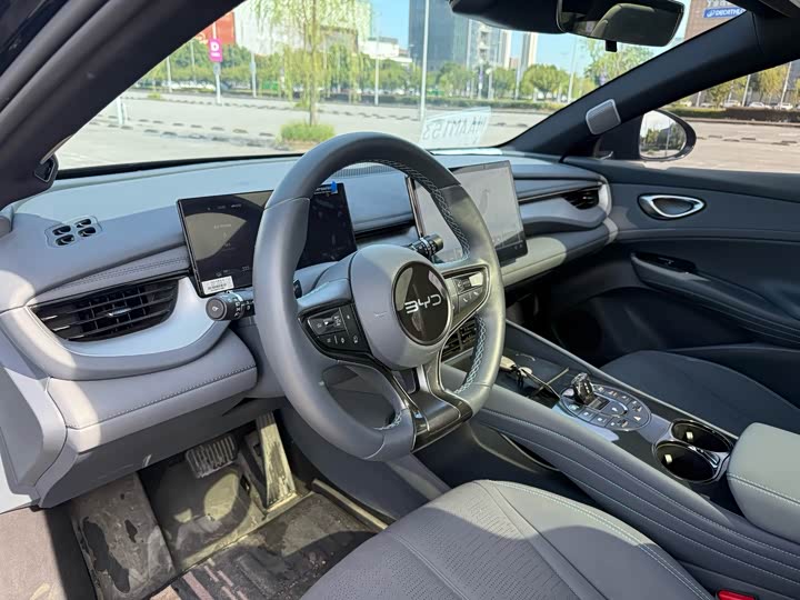 BYD Seal 06 GT, 2025 — фото 5 из 9