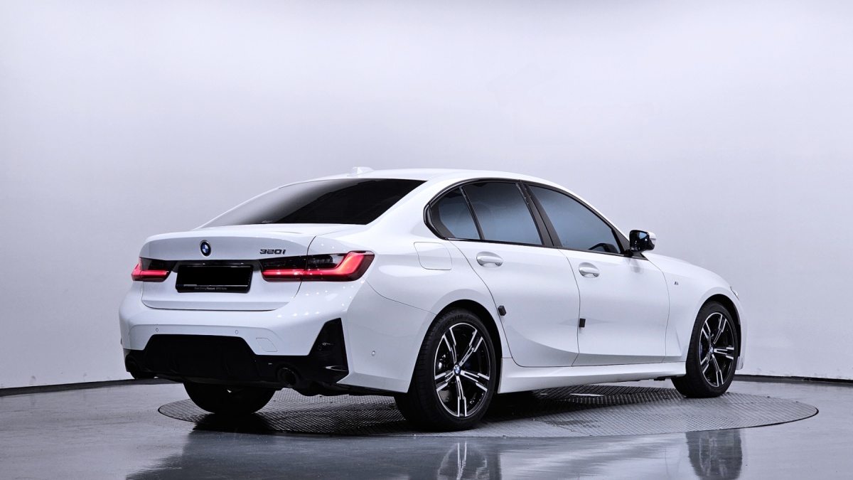 BMW 3 Series, 2024 — фото 2 из 12