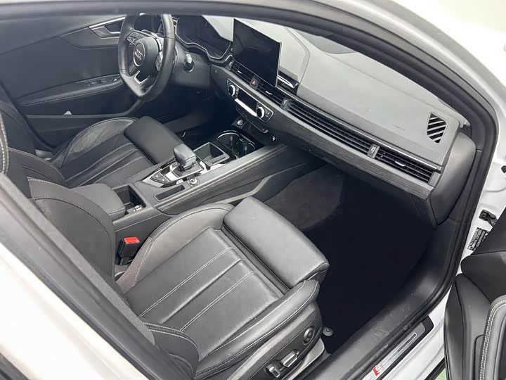 Audi A4L, 2023 — фото 6 из 7