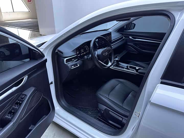 Geely Emgrand, 2023 — фото 9 из 9