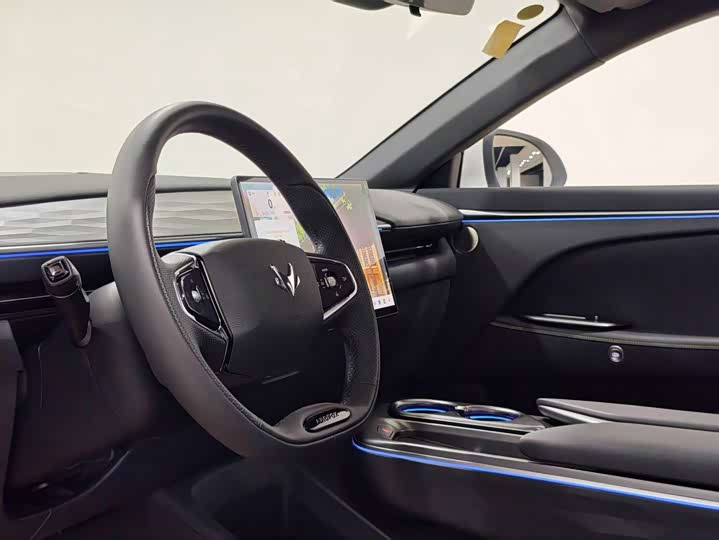 BAIC Arcfox Alpha T5, 2025 — фото 8 из 9