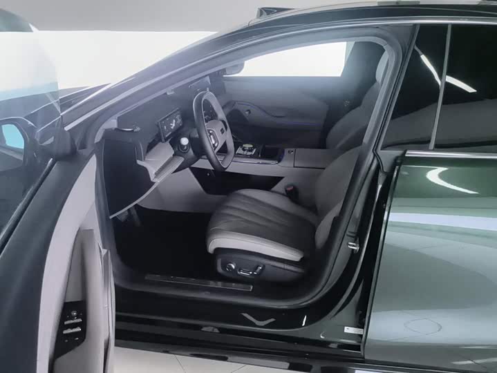 Geely Galaxy Starshine 8 EM-i, 2025 — фото 9 из 9