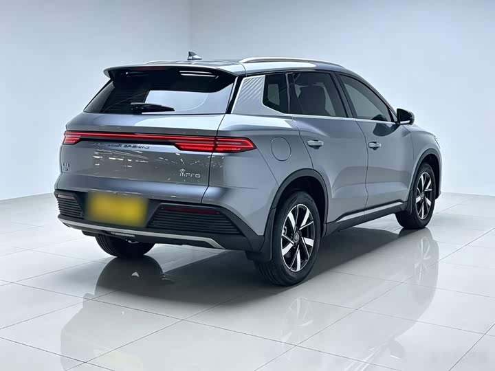BYD Song Pro Hybrid, 2025 — фото 7 из 9