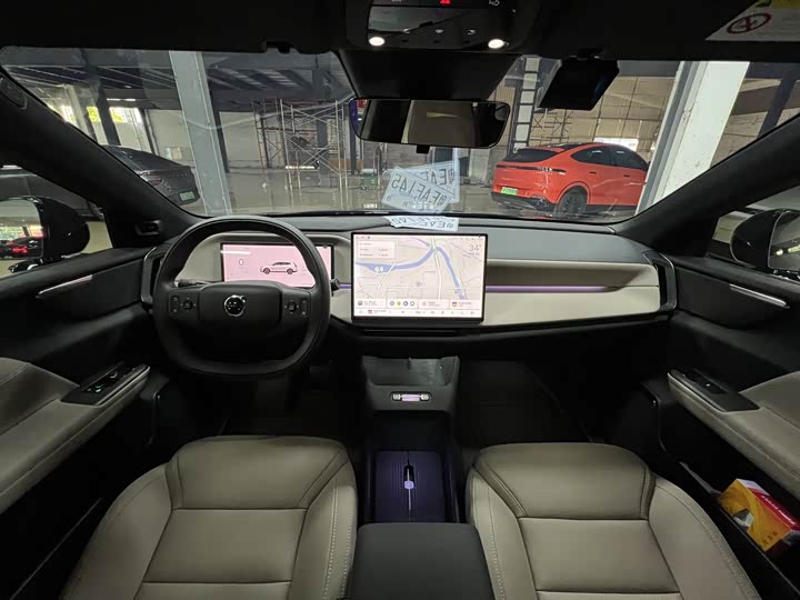 Volvo XC70 Hybrid, 2025 — фото 2 из 9
