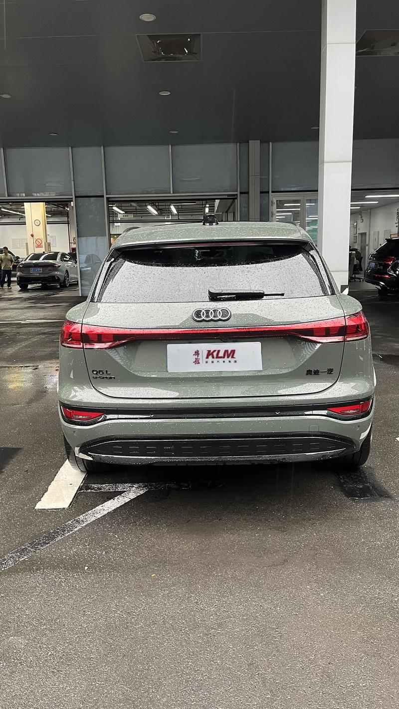 Audi Q6L e-tron, 2025 — фото 3 из 6