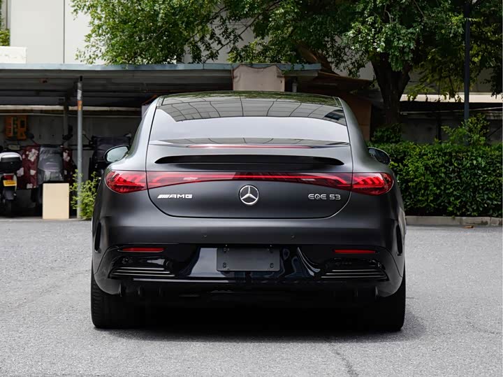 Mercedes-Benz EQE AMG, 2024 — фото 5 из 9