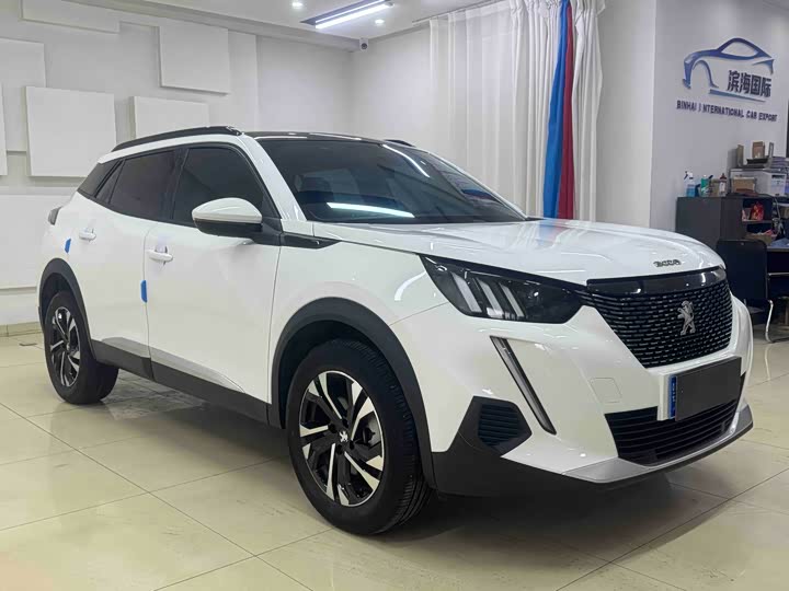 Peugeot 2008, 2022 — фото 3 из 9