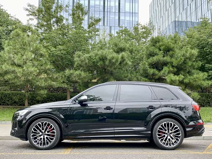Audi SQ7, 2025 — фото 5 из 12