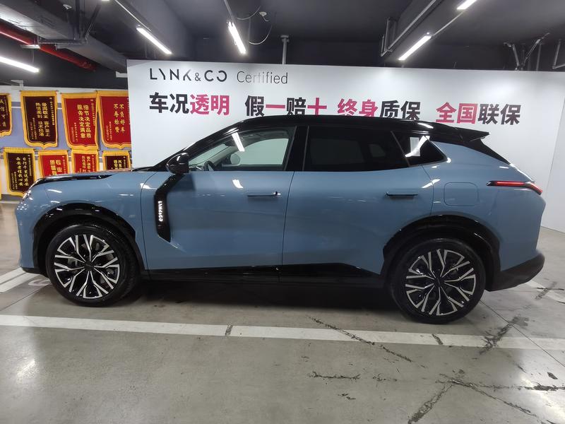 Lynk & Co 08 EM-P Hybrid, 2025 — фото 4 из 12