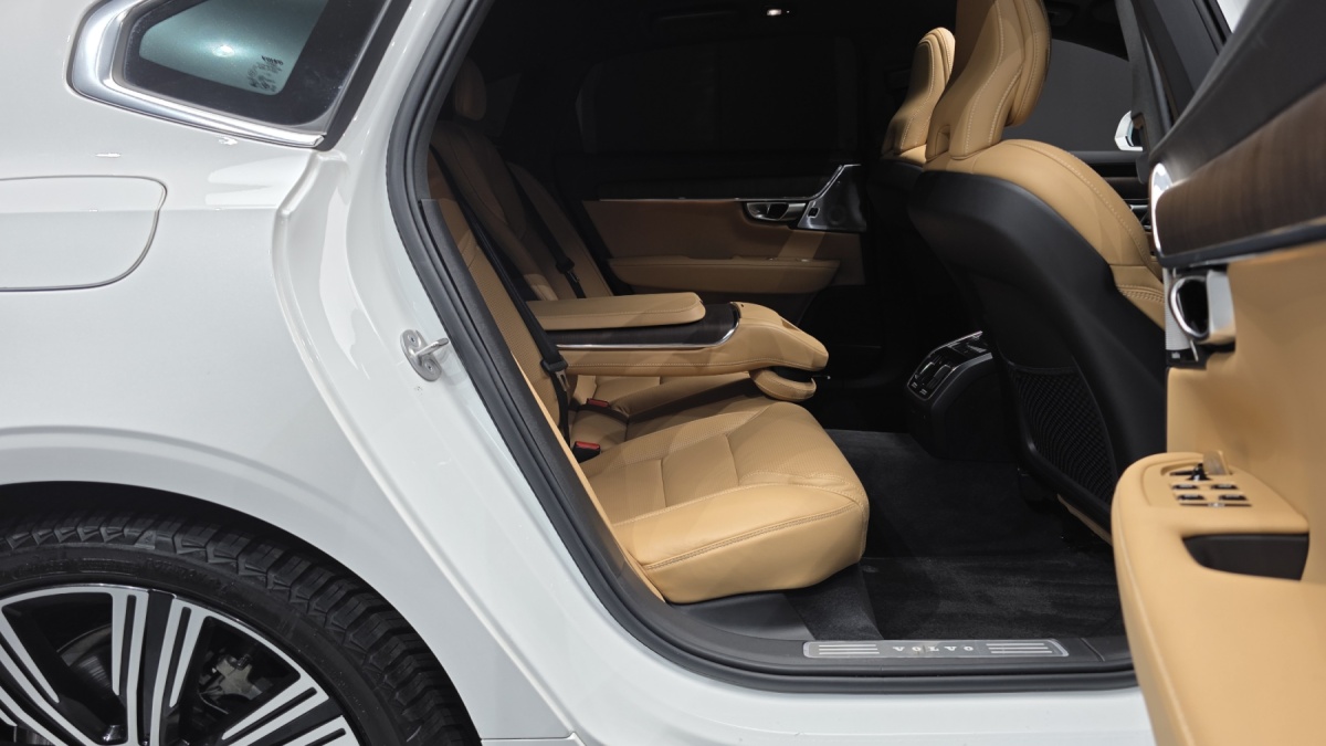 Volvo S90, 2023 — фото 10 из 12