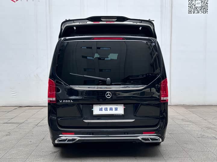 Mercedes-Benz V-Class, 2022 — фото 6 из 9