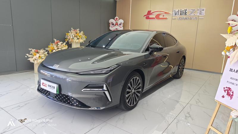 Geely Galaxy Starshine 8 EM-i, 2025 — купить в Санкт-Петербурге под ключ