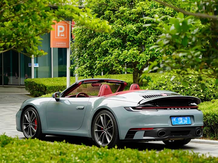 Porsche 911, 2022 — фото 4 из 9