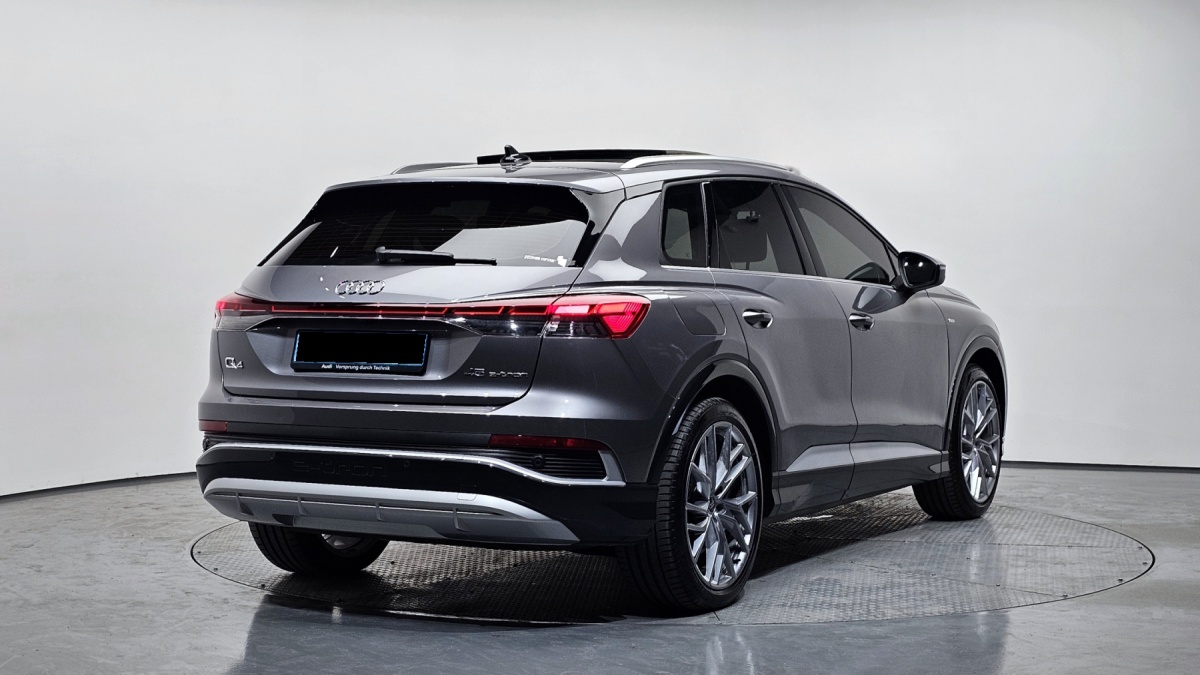 Audi Q4 e-tron, 2025 — фото 2 из 12