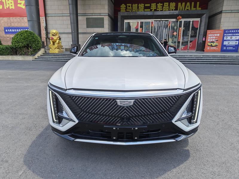 Cadillac Lyriq, 2023 — фото 2 из 12