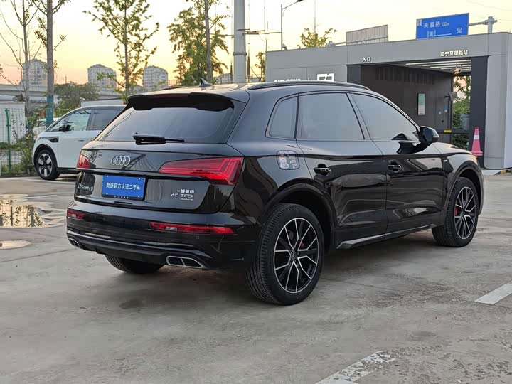 Audi Q5L, 2024 — фото 7 из 9