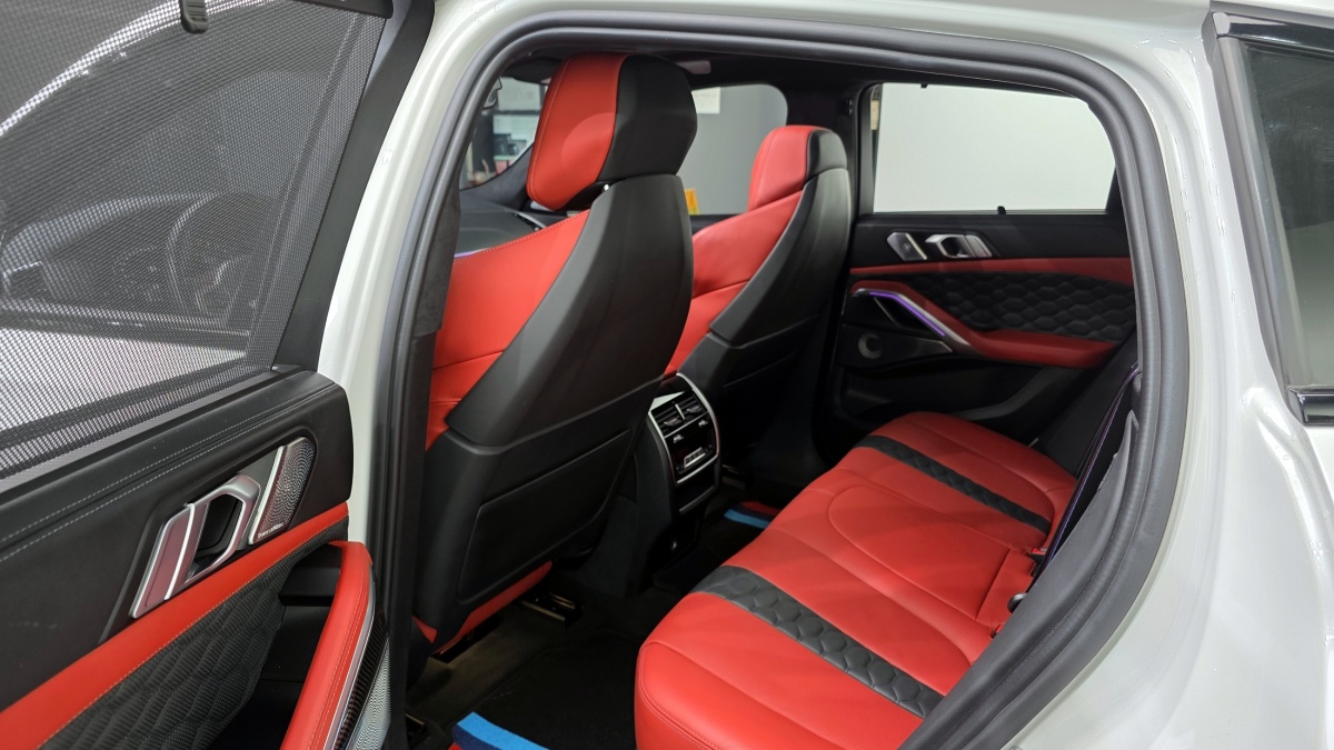 BMW X6 M, 2023 — фото 10 из 12