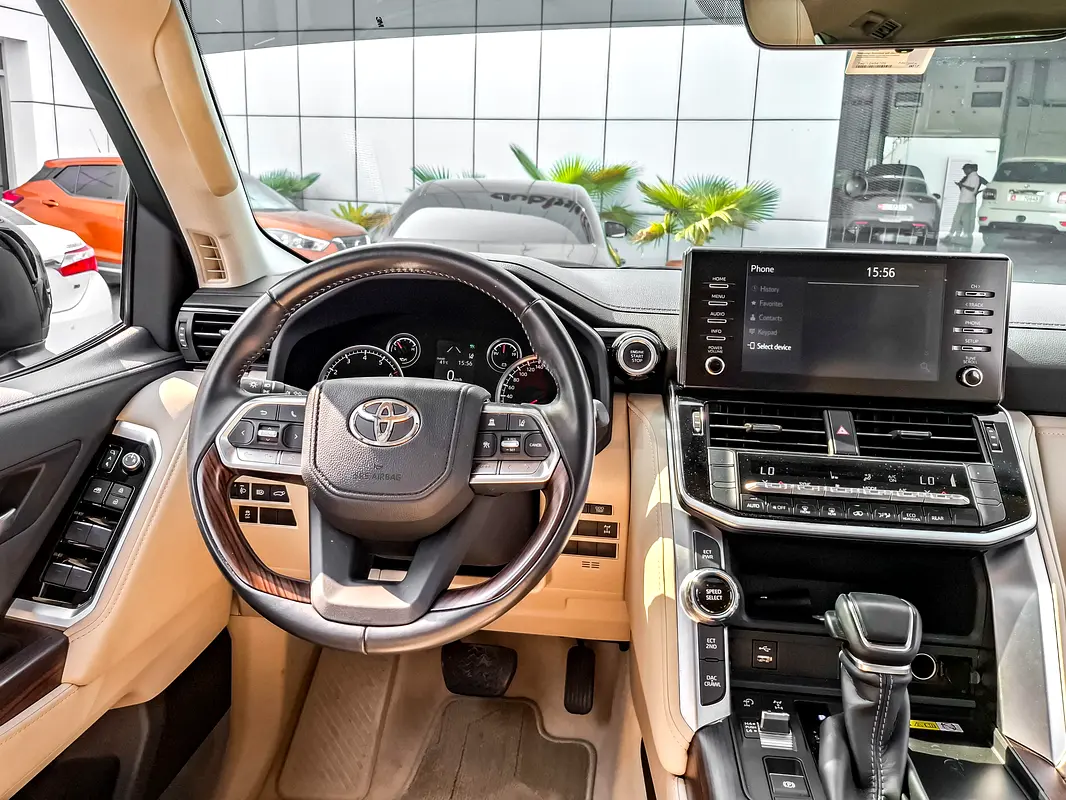 Toyota Land Cruiser, 2024 — фото 10 из 10