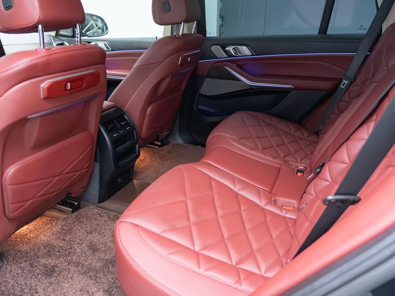 BMW X5, 2025 — фото 12 из 12