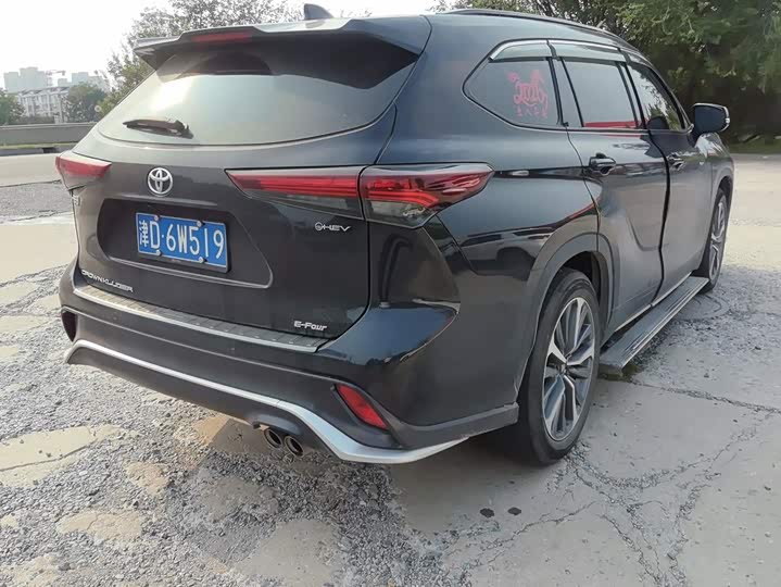 Toyota Crown Kluger, 2025 — фото 3 из 9