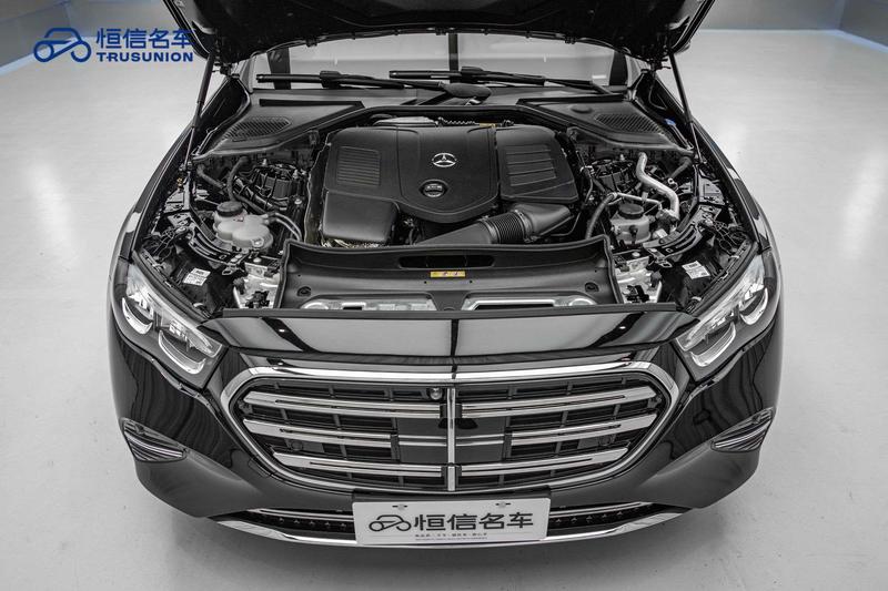 Mercedes-Benz E-Class, 2025 — фото 9 из 12